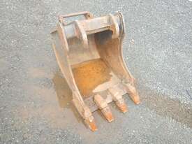 440mm Digging Bucket to suit 3 Ton Excavator - picture0' - Click to enlarge