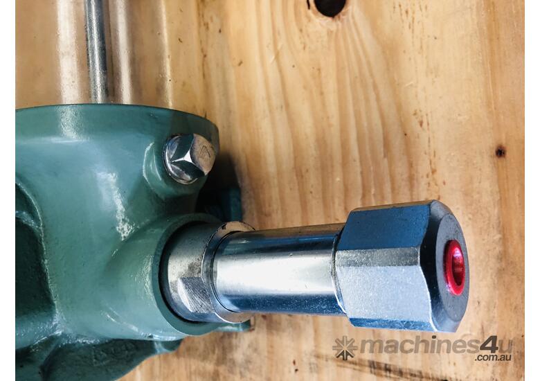 New lincoln Lincoln Centromatic Lube Pump 85430 Lubrication System Lubrication Pump in