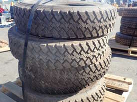 5 X MICHELIN XZT 8.5R17.5 TYRES (UNUSED) - picture0' - Click to enlarge