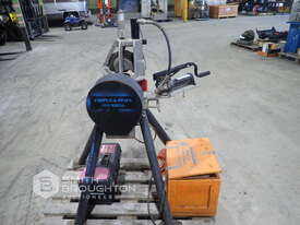 VICTAULIC 240V PIPE GROOVING MACHINE - picture1' - Click to enlarge