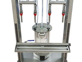 SP Vacuum Liquid Filling Machine - picture2' - Click to enlarge
