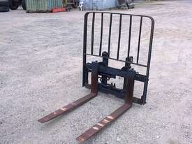 Forklift carriage 1.8 tonne - picture1' - Click to enlarge