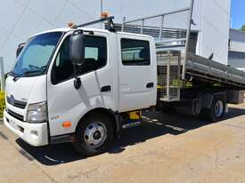2011 HINO 300 917 - Tipper Trucks - Dual Cab - picture2' - Click to enlarge