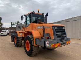 2008 Doosan DL200 Front End Loader - picture2' - Click to enlarge