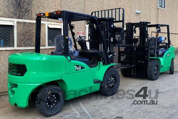 4T Diesel Forklift with Container Mast