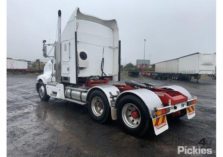 caption 2007 Kenworth T604