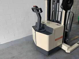 Crown Walkie Reach Stacker - picture0' - Click to enlarge