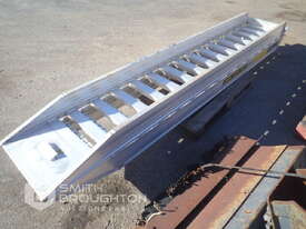 DIGGA LRU823550 9 TONNE ALUMINIUM LOADING RAMPS - picture0' - Click to enlarge