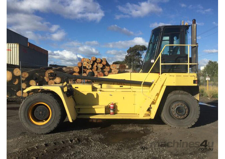 caption 9.0T Diesel Empty Container Handler - Hire