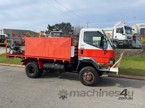 Truck Fire Truck Mitsubishi Canter 1996 4x4 1500L SN1384