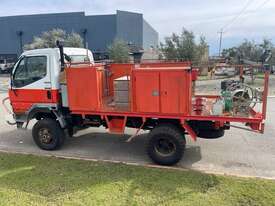 Truck Fire Truck Mitsubishi Canter 1996 4x4 1500L SN1384 - picture1' - Click to enlarge