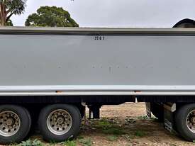 CBB HARDOX TIPPING DOG TRAILER - picture1' - Click to enlarge