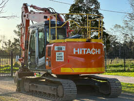 Hitachi Zaxis 135US Tracked-Excav Excavator - picture0' - Click to enlarge