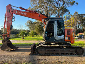 Hitachi Zaxis 135US Tracked-Excav Excavator - picture1' - Click to enlarge