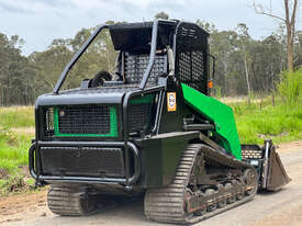 ASV  PT 100 Skid Steer Loader - picture2' - Click to enlarge