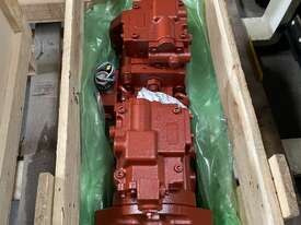 Daewoo Hydraulic Pump  - picture0' - Click to enlarge