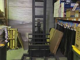 Crown IMT130A Walkie Stacker  - picture0' - Click to enlarge