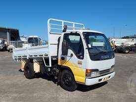 Isuzu NKR200 - picture0' - Click to enlarge