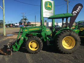 John Deere 5085M FWA/4WD Tractor - picture2' - Click to enlarge