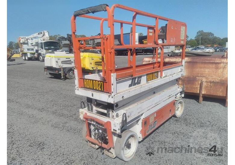 Used jlg 2033E Rough Terrain Scissor Lift in , - Listed on Machines4u