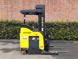 Battery Electric Reach Stand Up Forklift - picture0' - Click to enlarge