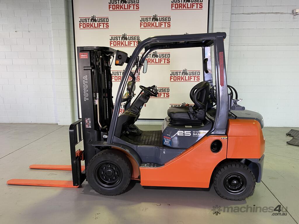 Used 2013 Toyota 328FG25 Counterbalance Forklifts in , - Listed on ...