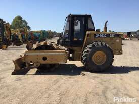 1995 Caterpillar CP563C - picture1' - Click to enlarge