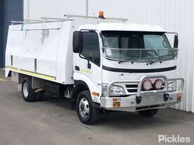 2009 Hino 300 716 - picture0' - Click to enlarge