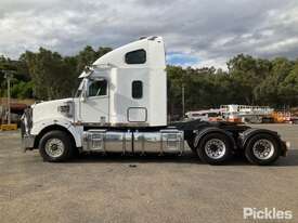 2013 Freightliner FLX Coronado - picture1' - Click to enlarge