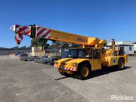 2010 Humma Construct RC2020 Articulated Crane - picture0' - Click to enlarge