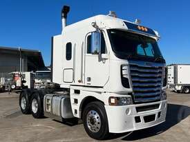 Freightliner Argosy - picture0' - Click to enlarge