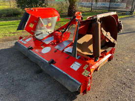 Trimax Stealth  Slasher Hay/Forage Equip - picture0' - Click to enlarge