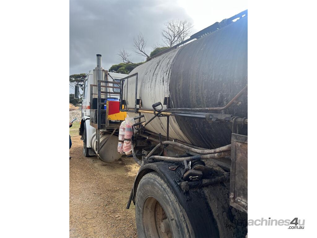 Buy Used 2000 scania P112M Trucks in WOODVILLE NORTH, SA