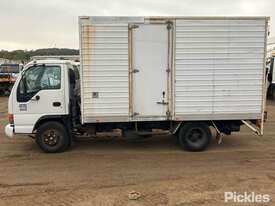 2002 Isuzu NPR 200 Pantech - picture2' - Click to enlarge