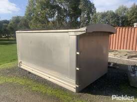 Aluminium Tipper Body
Approx Dimensions 4100mm x 1800mm x 2400mm L x W x H ,Serial No: 000 - picture0' - Click to enlarge