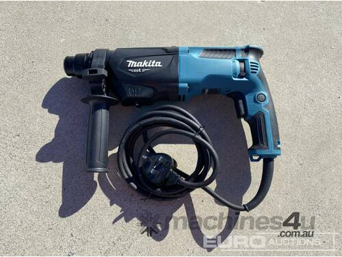 Unused Makita MT M8701G 26mm Combination Hammer