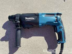 Unused Makita MT M8701G 26mm Combination Hammer - picture0' - Click to enlarge