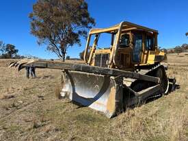 Caterpillar D6H High Track - picture2' - Click to enlarge