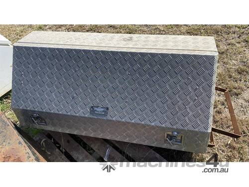 Toolbox - 1430mm x 500mm x 650mm 