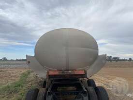 Custom 18,000LTR Tandem Axle - picture0' - Click to enlarge