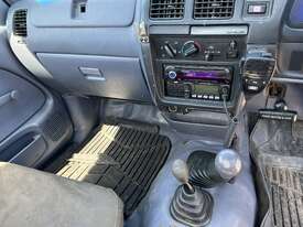 2003 Toyota Hilux 3.0TD 4x4 Utility - picture2' - Click to enlarge