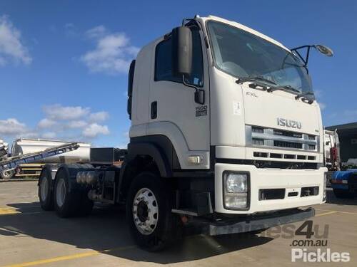 2013 Isuzu FXL 1500 LWB Prime Mover