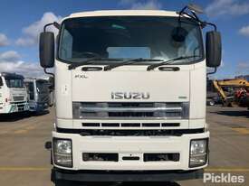 2013 Isuzu FXL 1500 LWB Prime Mover - picture0' - Click to enlarge