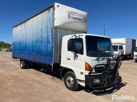 2007 Hino FD1J Series 2 Curtainsider Day Cab - picture0' - Click to enlarge