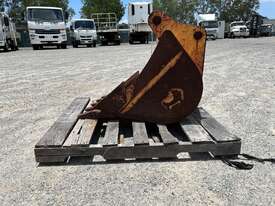 Jaws 600mm Backhoe Bucket - picture1' - Click to enlarge