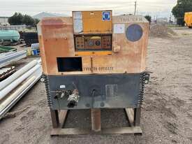 380CFM Compressor w/ Perkins Diesel Engine - picture2' - Click to enlarge