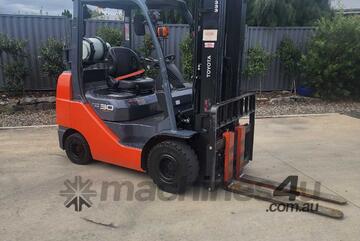 Toyota Forklift 3T Container Mast Compact Model