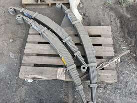 Pallet Of 3 x Hino Rear End Springs - picture1' - Click to enlarge