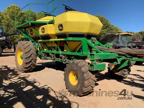 John Deere 1910H Air Cart