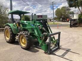 2020 John Deere 5075 E Loader/Tractor 4WD - picture0' - Click to enlarge
